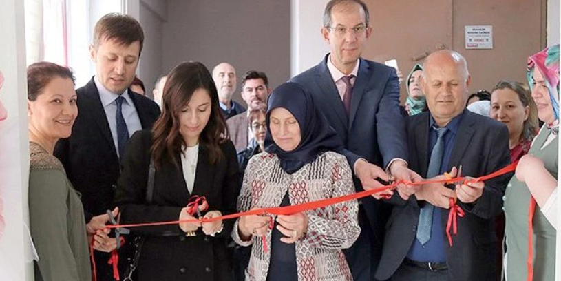 VELİKÖY VE KIZILPINAR MAHALLE EVLERİNDE DÖNEM SONU SERGİLERİ AÇILDI